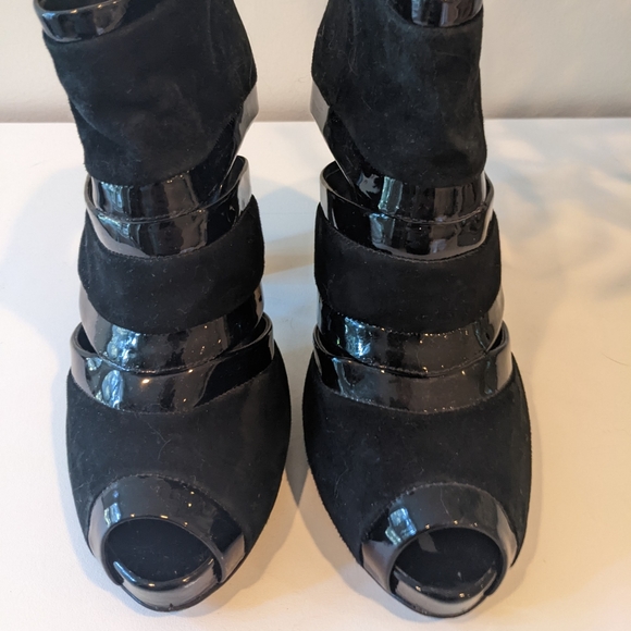 SOLD Tory Burch Lucille Black Suede Platform Ankle Boots 37 7 - Picture 7 of 12